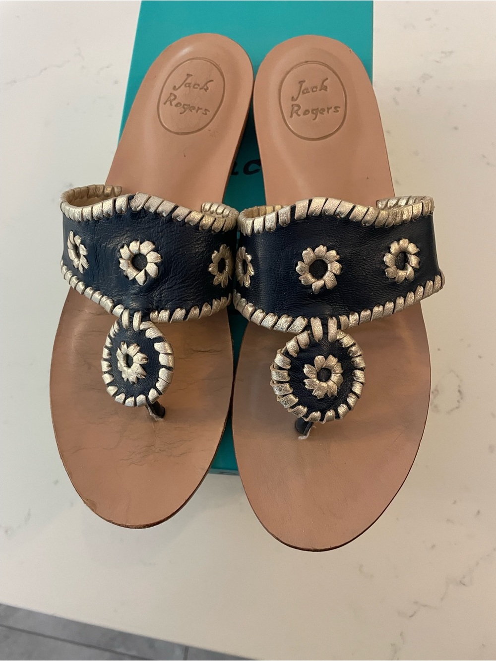 Jack Rogers Capri sandal in Midnight/Platinum (size 8.5)